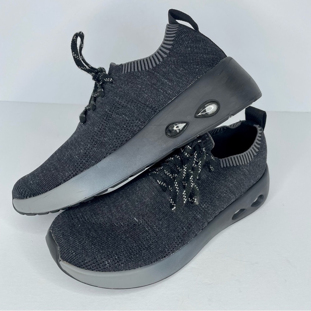 Women's Infinity Footwear Cherokee Nursing Shoes Bolt Shot Sneakers US 8 Black